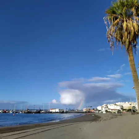 Paseo Maritimo View דירה ארונה